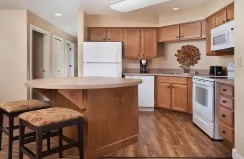 Big Bear Lake Complejo | Beautiful Big Bear Resort with Loads of Amenities Dec 21 - 28 2023