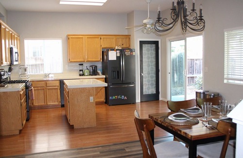 Highland Reserve Casa | Beautiful Big House, Great LOCATION & Neighborhood
