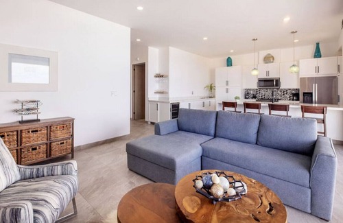 Cerritos Condominio | Beautiful Boutique Residence by the Ocean's Edge