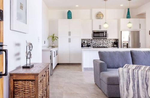 Cerritos Condominio | Beautiful Boutique Residence by the Ocean's Edge