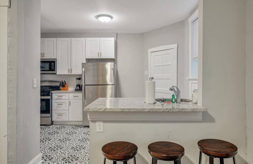 Tower Grove South Casa | Beautiful, Brand New Tower Grove Unit! 1s