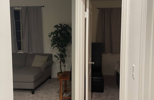 Winchester Casa | Beautiful, brand new next gen suite near Temecula wine country