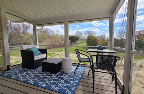 West Cape May Casa | Beautiful Bray Cottage on the Vineyard