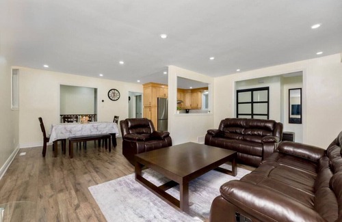 Georgetown Apartamento | Beautiful Bungalow in Historic Town w/Pool Table