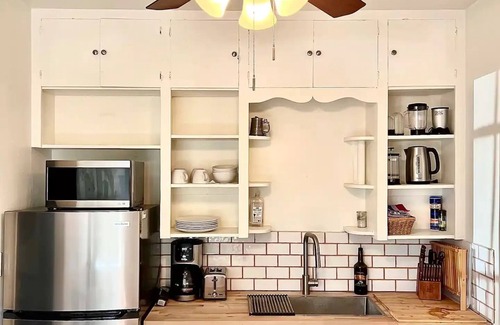 Rincon Heights Casa | Beautiful Bungalow Close to U of A, Downtown and Historic 4th Court