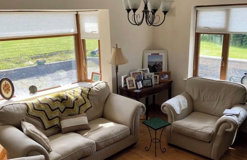 Kilgreaney Casa | Beautiful bungalow with WiFi in charming Myshall