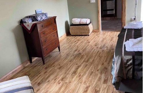 Kilgreaney Casa | Beautiful bungalow with WiFi in charming Myshall