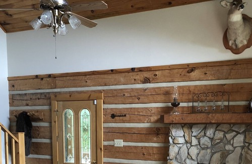 Grassy Creek Cabina | Dumenigo Cabin