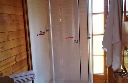 Tota Cabina | Beautiful cabin overlooking Tota lake, close to many touristic places