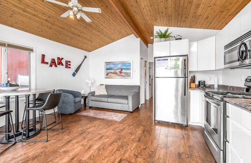 Central Okanagan Apartamento | Beautiful Cabin Right next to Lake Okanagan #5