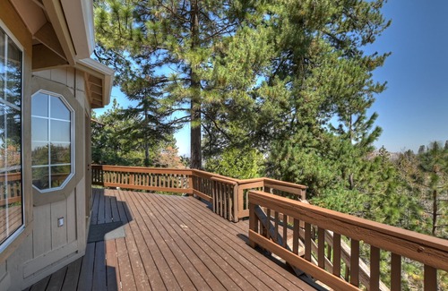 Lake Arrowhead Cabina | Beautiful Cabin at Lake Arrowhead near ski resorts