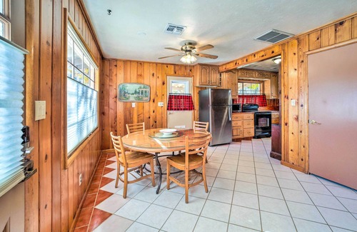Payson Casa | Beautiful Cabin w/ Deck on East Verde River!