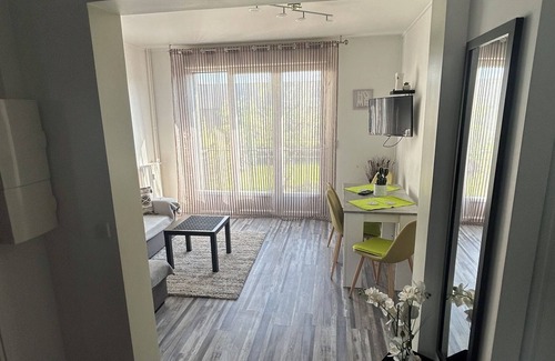 Mondeville Apartamento | Beautiful Caen Apartment
