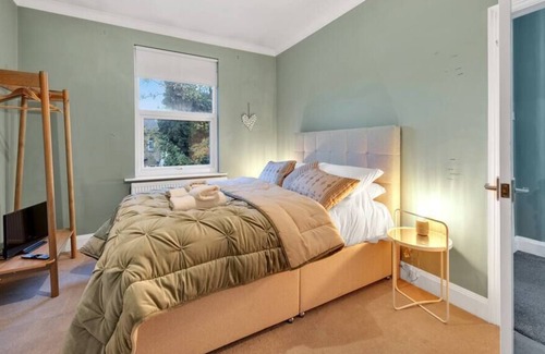 Westcliff-on-Sea Casa | Beautiful, Calming Home – Stylish and Very Spacious