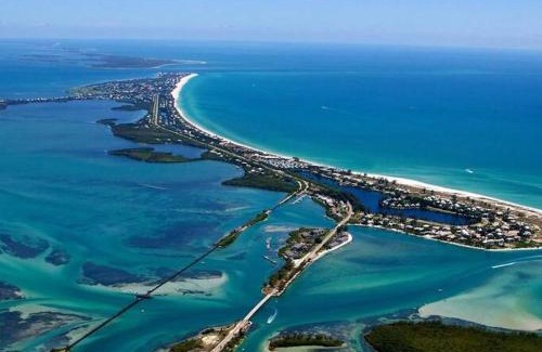 Pebble Beach Casa | Beautiful Canal & Gulf Waterfront Home