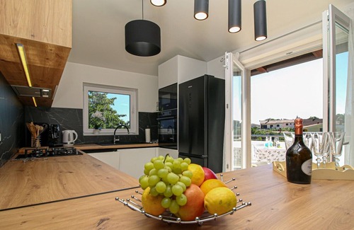Vrvari Villa | Casa Nerlović / Charming Casa Nerlović in Poreč, Istria