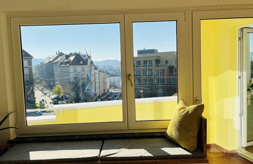 Uhlandshohe Apartamento | Beautiful central bright 2.5 room apartment with 63 square meters