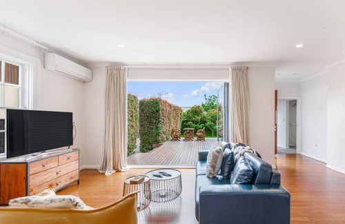 Greenlane - Ellerslie Casa | Beautiful Central Family Hideaway