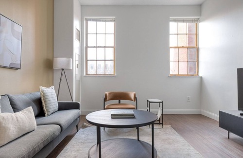 Central Square Apartamento | Beautiful Central Square 2BR nr T, by Blueground