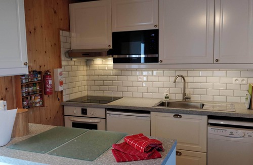 Thollon-les-Memises Chalet De Esquí | Hermoso Chalet para 8 personas, 4 dormitorios, 3 baños y hermosas vistas