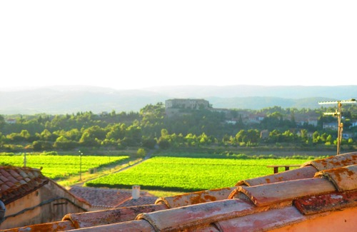 Oupia Casa | Casa bonita y confortable, con terraza y vistas impresionantes