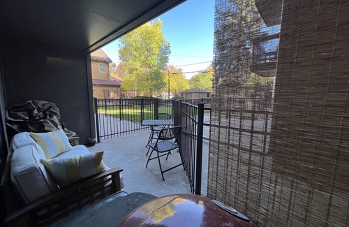 Cherry Creek Apartamento | Beautiful Cherry Creek Condo right in the heart of town and restaurants