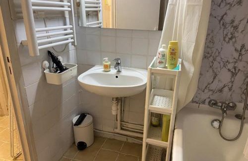 Epinettes Apartamento | Beautiful chic studio with ultra-fast wifi