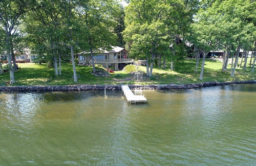 Chief Lake Casa | Beautiful Chief Lake Home on Chief Lake, Lakefront, Last Minute Deals!