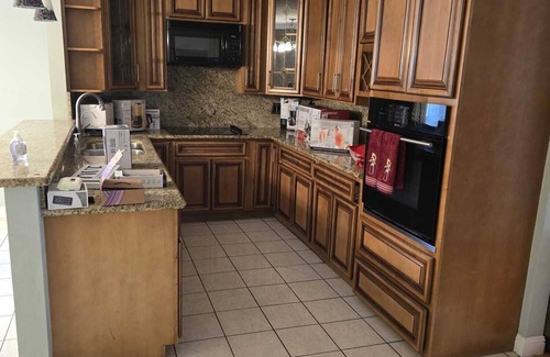Union City Casa | Beautiful classy house for relaxation. Huge spaces and a great ambiance.