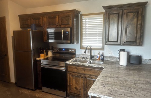 New Boston Cabina | Beautiful, clean & cozy White House Cabin #3 near New Boston Texas