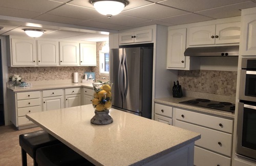Clear Lake Casa | Hermosa Clear Lake 4 dormitorios casa frente al lago en Fremont, Indiana!