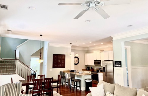 Palmetto Dunes Cabaña | Beautiful Cottage on Hilton Head Island, Pink