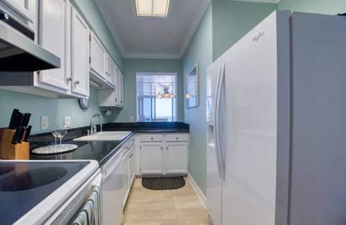 Jacksonville Beach Condominio | Hermoso condominio frente al océano Majestic !!!
