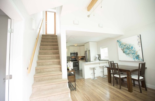 South Cambie Casa | Vancouver Villa! 2 Casas con 3 suites!