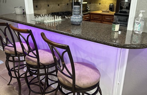 Texas City Casa | Beautiful comfortable House Texas City Dike , Galveston Beach !
