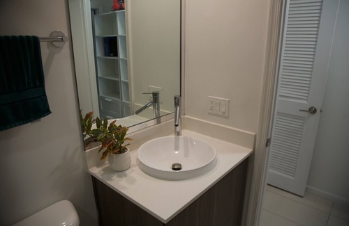 Miami Lakes Apartamento | beautiful comfortable townhouse apartment, located in the must peaceful area.