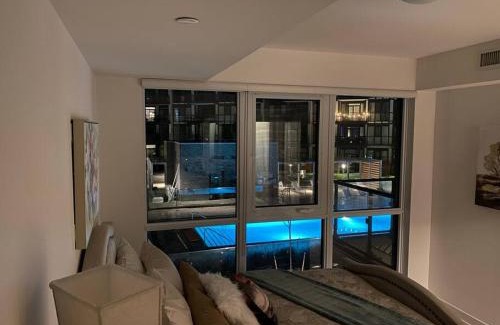 Innisfil Apartamento | Beautiful Condo, 2 Bedrooms and a Den in Friday Harbour Resort!