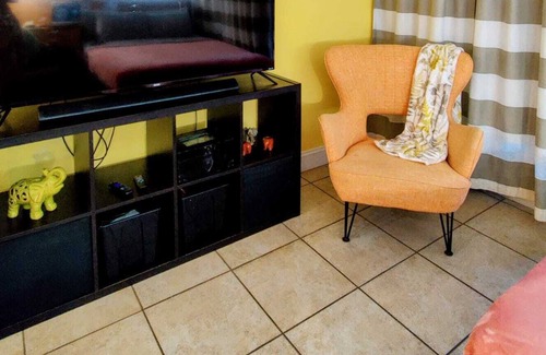 Bostwick Park Condominio | Beautiful condo at The Ocean Jewels Hotel