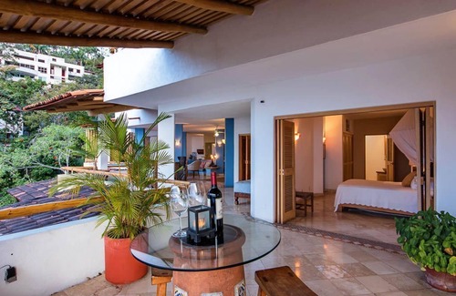 Conchas Chinas Condominio | Beautiful Condo Ocean view