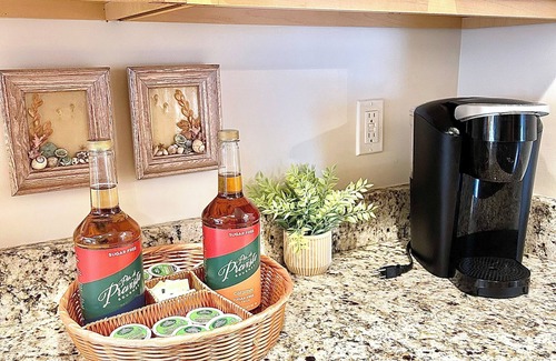 Sussex County Condominio | Beautiful Condo Near Rehoboth Beach & Lewes, Community Pool!