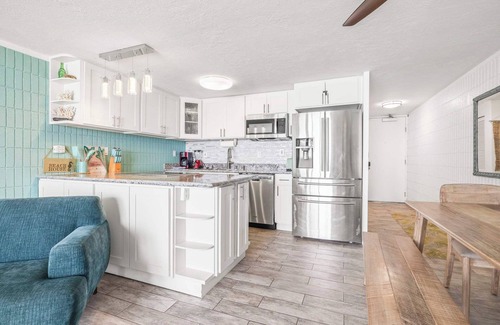 Punaluu Condominio | Beautiful Condo Right on the Beach