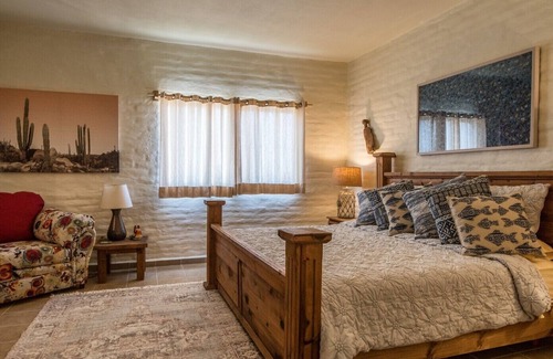 San Carlos Condominio | Beautiful condo walking distance to the beach