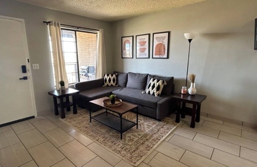 Greenehaven Condominio | Beautiful Condo with Lake Powell and Lone Rock views!