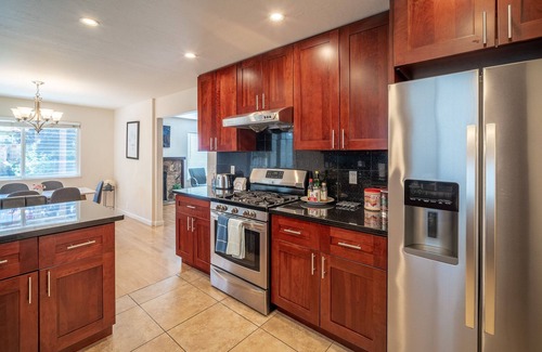 West San Jose Casa | Beautiful & convenient 3 bedroom/2.5 bath home