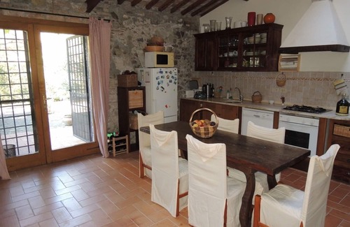 Porto Ercole Casa | Hermosa casa de piedra rehabilitada situada en un aceite de oliva y el vino que produce raíces