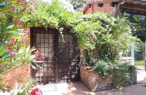 Porto Ercole Casa | Hermosa casa de piedra rehabilitada situada en un aceite de oliva y el vino que produce raíces
