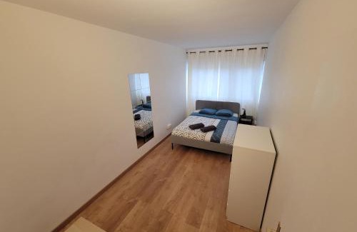 Ris Orangis Apartamento | Beautiful & cosy 3 bedrooms full accommodation
