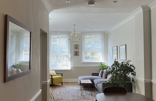 Royal Borough of Kensington and Chelsea Apartamento | Beautiful & Cosy Apartment in Heart of London
