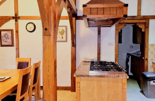 Brentwood Otro | Beautiful cottage in Brentwood