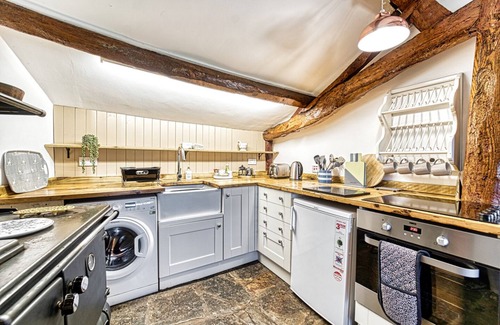 Broughton Hackett Cabaña | Beautiful Cottage with Parking